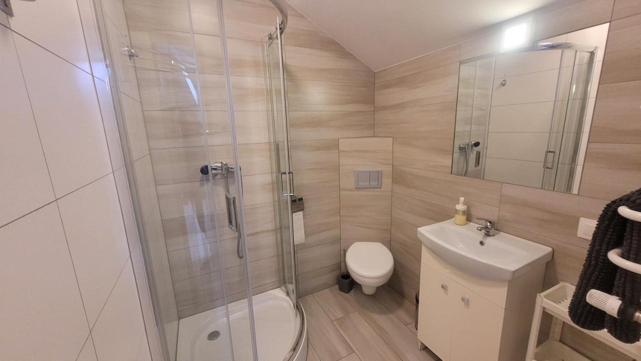 Wrzosowe Wzgorze Lodge *